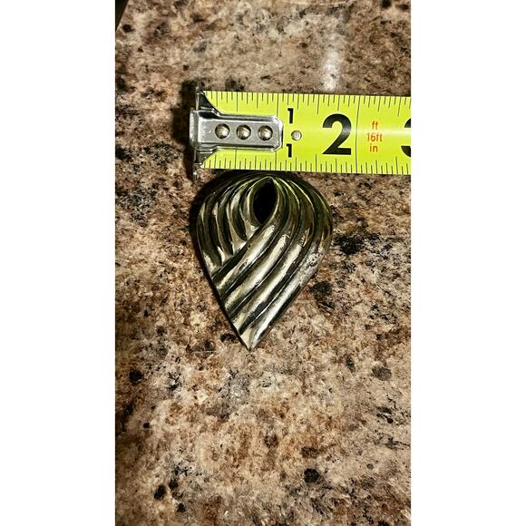 Mimi di N 1986 Silver Tone Sculptural Belt Buckle - Picture 9 of 9